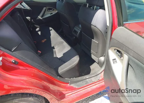 2011 Toyota Camry Se z USA, uszkodzony, nr VIN 4T1BF3EK4BU746588